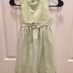 Girls sleeveless formal dress